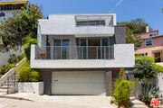 Photo - 3907 De Longpre Ave House