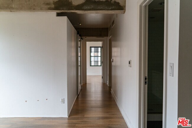 Photo - 416 S Spring St Unit 906