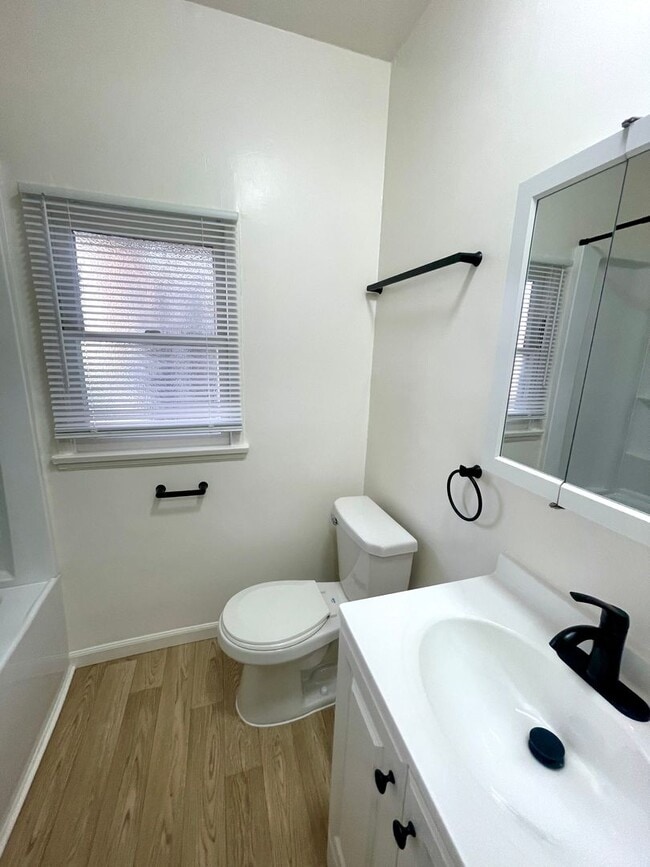 Photo - Charming Studio Near LACMA, The Grove & Melrose-Fairfax! MOVE IN READY! Unit 11