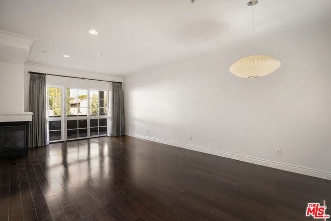 Photo - 851 N San Vicente Blvd Unit 102