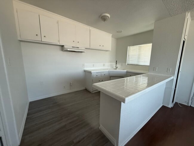 Photo - 8217 S Western Ave Unit 3