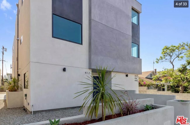 Photo - 412 N Ardmore Ave Townhome
