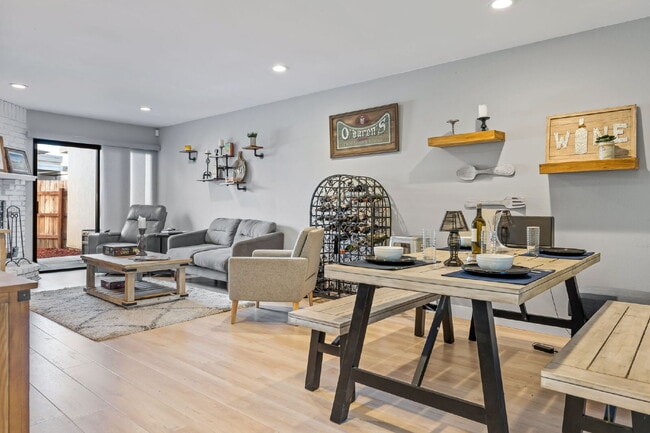 Photo - 4 Bedroom Condo for Rent in Ventura!