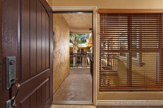 Entry - 1450 Iris Ave Unit 38
