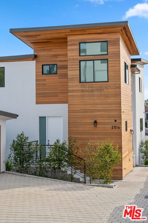 Photo - 2514 Berkeley Ave