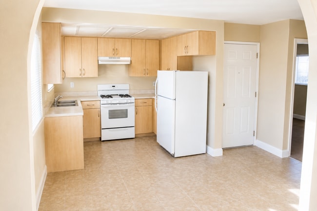 Building Photo - 951 W Summerland Ave Unit 2