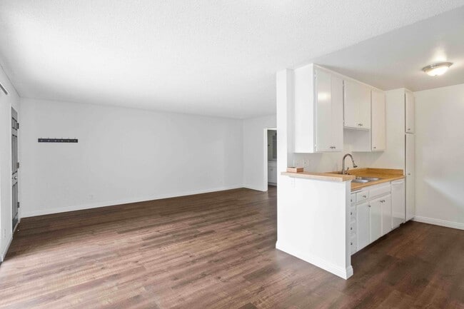 Photo - 3637 Glendon Ave