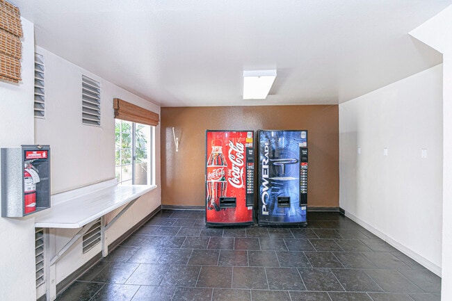 Photo - 5525 Canoga Ave Unit 113
