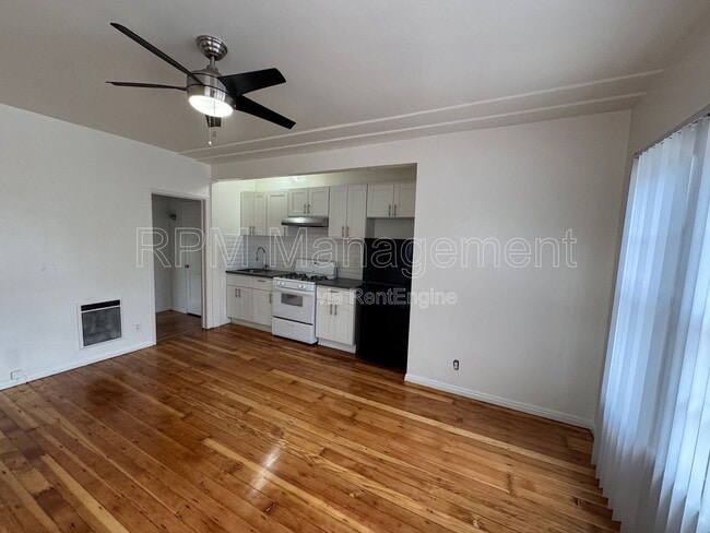 Photo - 1781 N Orchid Ave Unit 112