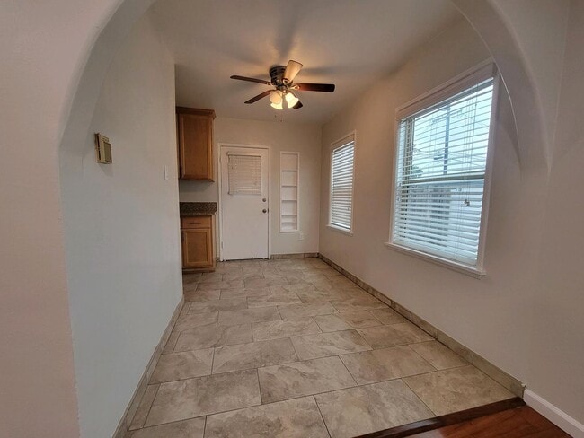 Photo - 2221 Unit 2223