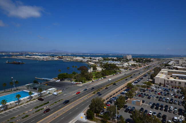 Building Photo - Coronado Shores, Furnished 1Bd/1.5Ba Rental