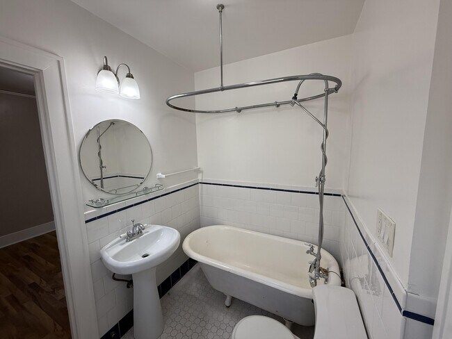 Photo - 3401 Bancroft St