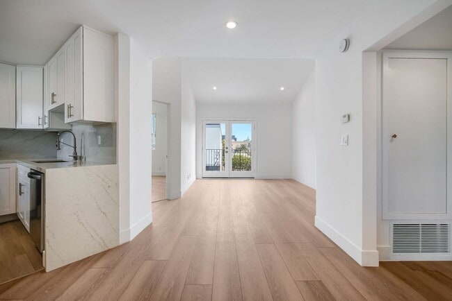 Photo - 11675 Darlington Place