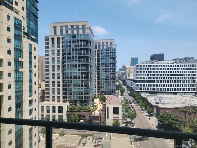 Building Photo - 510 First Ave. Unit 1201 Rental