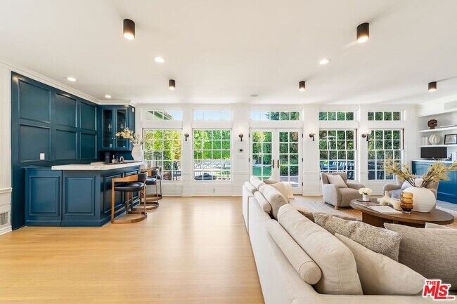 Photo - 628 Sierra Dr