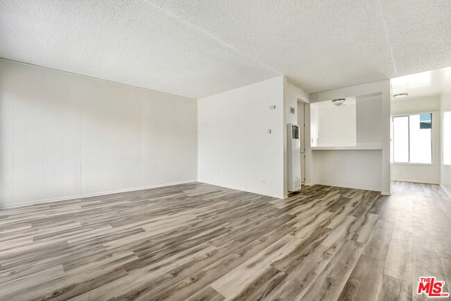 Photo - 1140 N Clark St Condo Unit 308