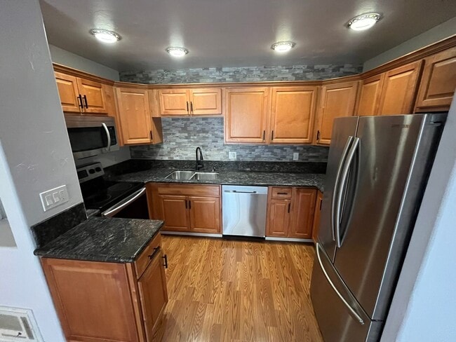 Photo - Cozy 1 Bedroom Condo with Walk-In Closet & Patio