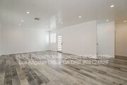 Photo - 1340 N Kenmore Ave