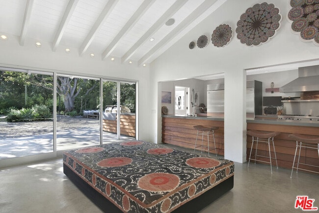 Photo - 6715 Fernhill Dr