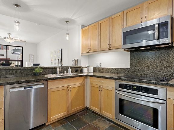 Photo - 1150 J St Unit 33