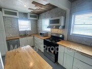 Photo - 142 24th St House