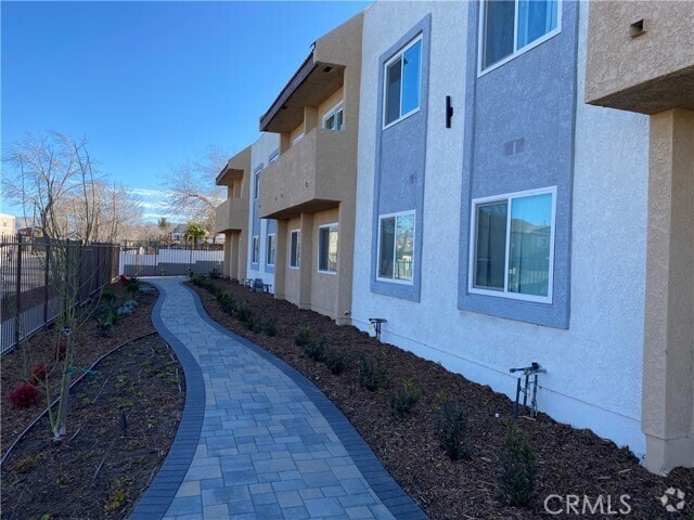 Building Photo - 454 E Ave Q3 Unit 8 Rental