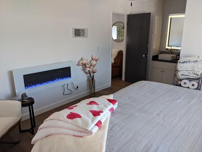 Photo - 1 Bedroom-1 Bathroom Single Story Condo in the La Mesa Village Unit 118