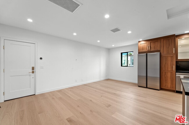 Photo - 162 N Almont Dr