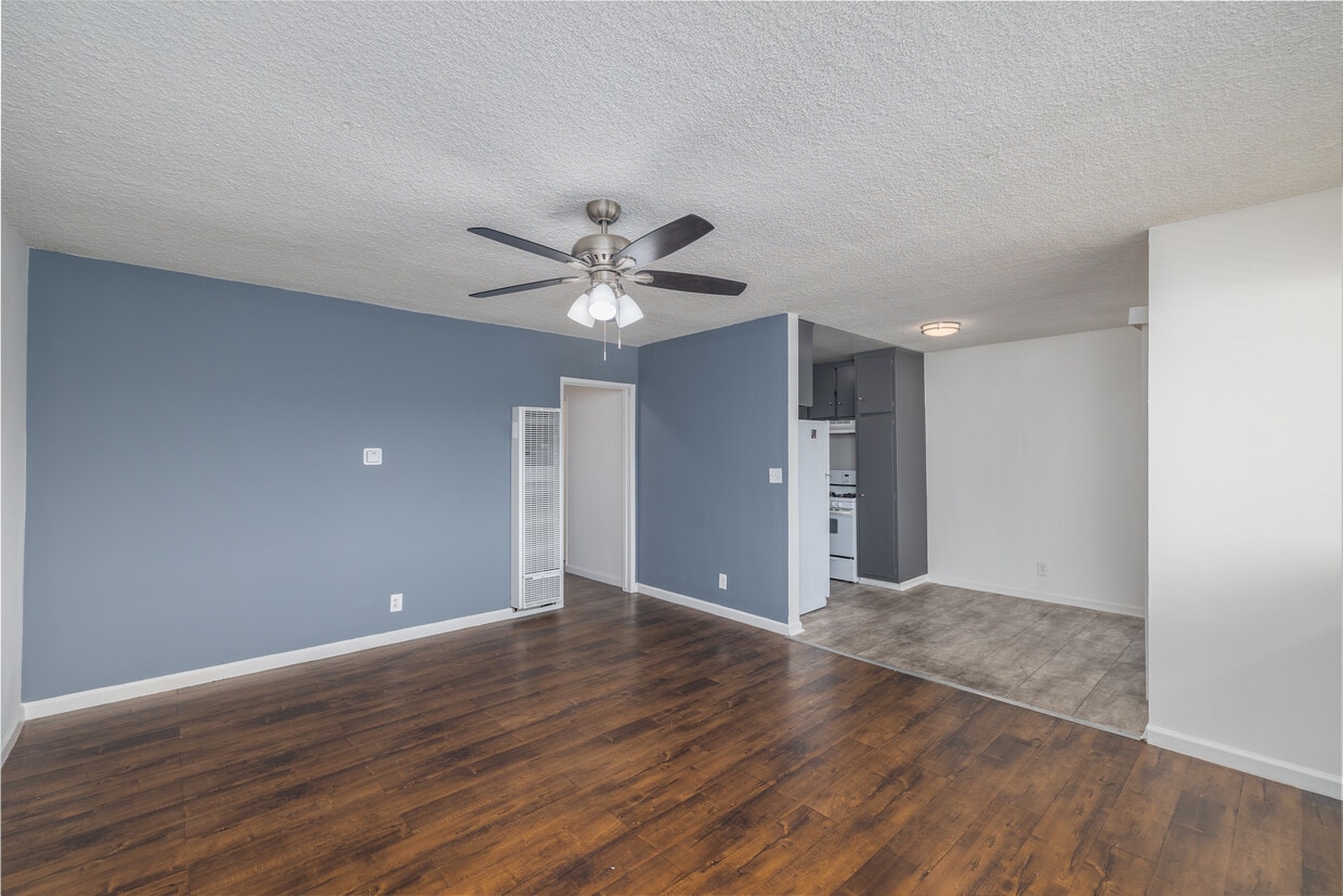 3D Tour - 6107 - 6117 11th Ave Apartments
