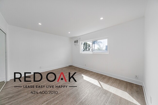 Photo - 127 Rosemont Ave Unit 4