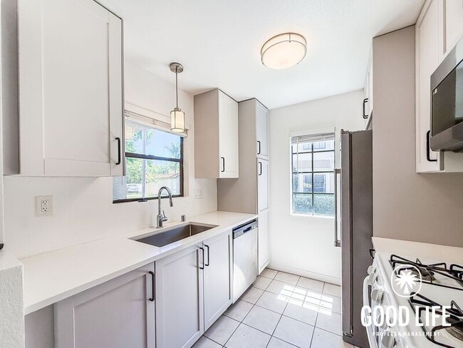 Photo - 10303 Azuaga St Unit 15