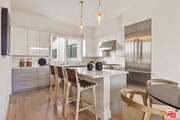 Photo - 3230 S Barrington Ave