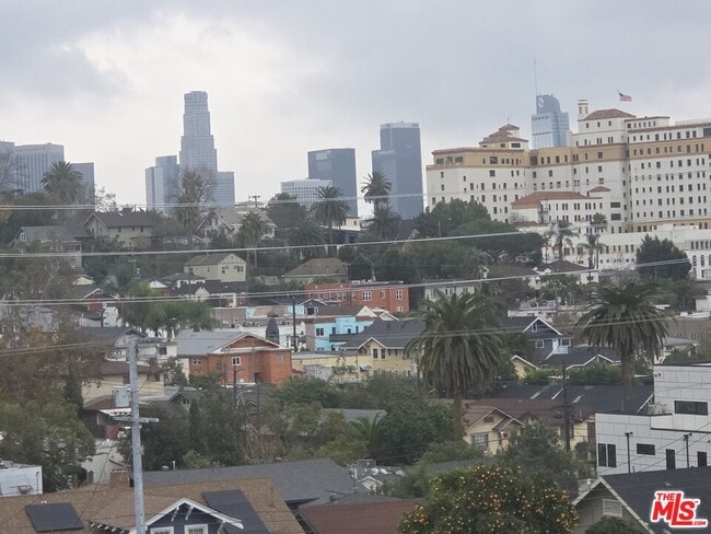 Photo - 838 N La Fayette Park Pl