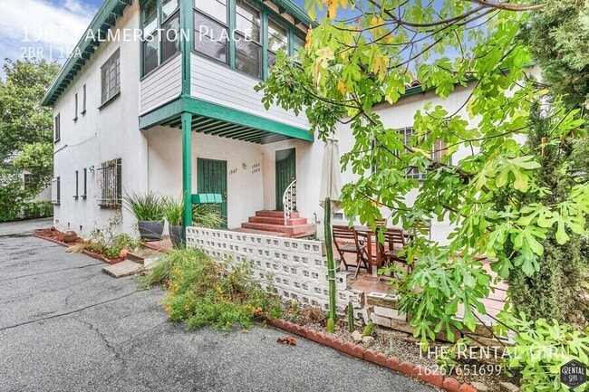 Building Photo - 1967 Palmerston Pl