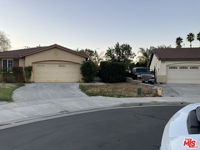 Photo - 1288 Reward St