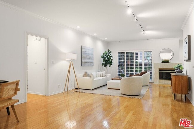 Photo - 11737 Darlington Ave Unit 104