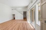 Photo - 10432 Larwin Ave