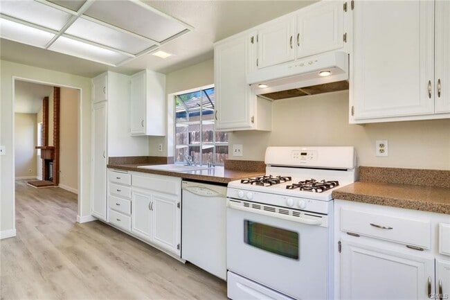 Photo - 13671 Ford Pl
