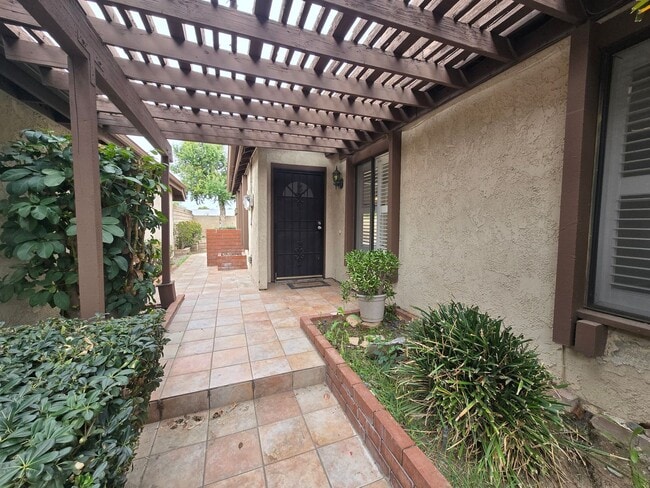 Photo - Updated Single level condo in Villa Victoria Available for rent