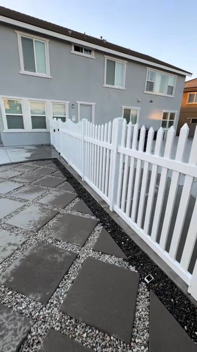 Photo - 8418 Lourenco Ln