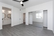 2BR, 2BA - 1,095SF - Master Bedroom - Placita Luxe