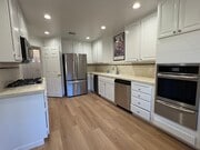 Photo - 5200 White Oak Ave