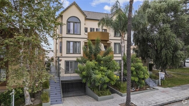 Building Photo - 231 E Burbank Blvd Unit 107 Rental