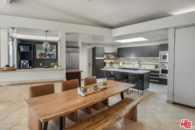 Photo - 6530 Lakeridge Rd