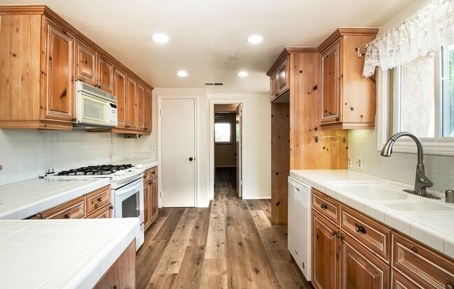 Photo - Classic Newport Beach 3 Bed Single Family Home With Yard