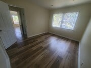 large bedroom - 13527 Burbank Blvd