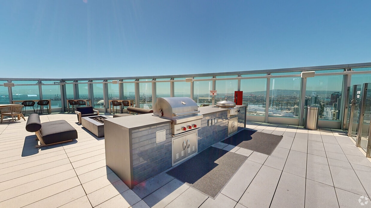 3D Tour - Shoreline Gateway
