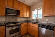 Photo - 4632 Finsen Ave
