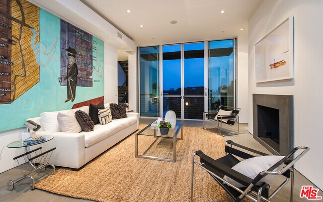 Photo - 1352 Miller Dr