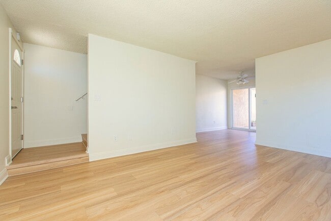 Photo - 2320 Clark Ln Unit 2